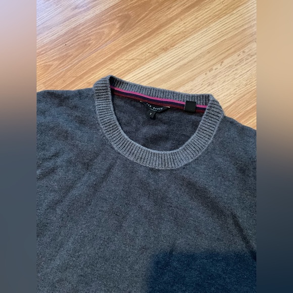 Ted Baker 100% wool sweater, Size 7 *see photos* - Picture 4 of 6